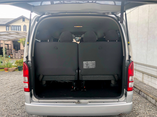 T.HIACE SILVER CABIN