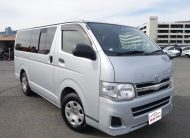 T.HIACE VAN SILVER