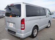 T.HIACE VAN SILVER