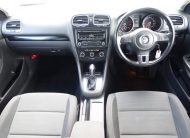 VW. GOLF VARIANT WHITE
