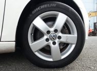 VW. GOLF VARIANT WHITE