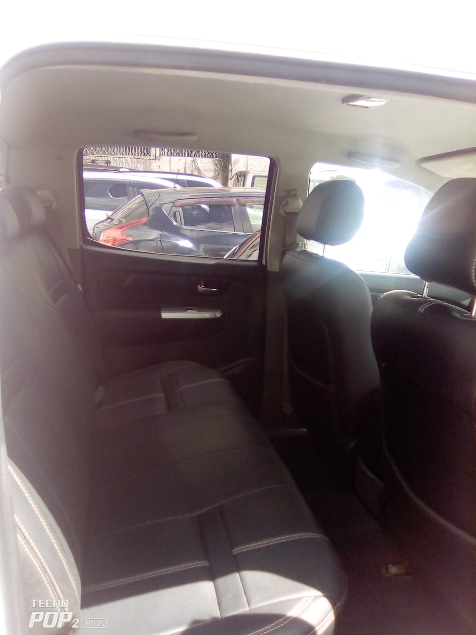 HILUX WHITE MT