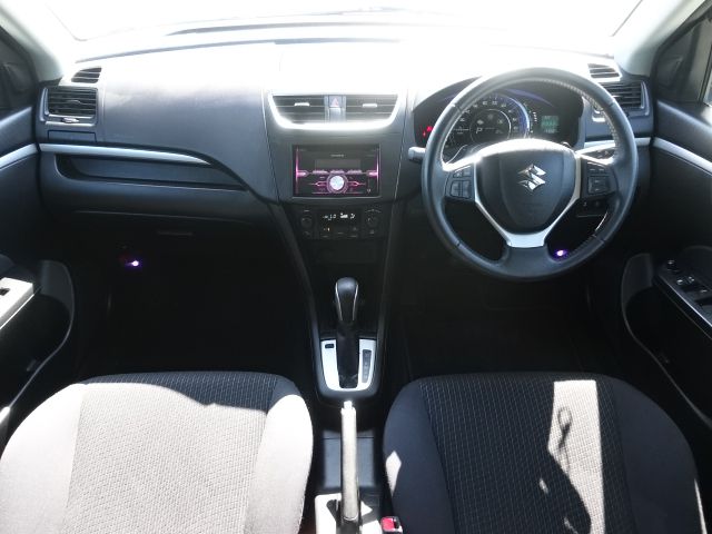 SUZUKI SWIFT(RED WINE)